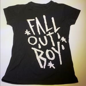 Black FALL OUT BOY t-shirt